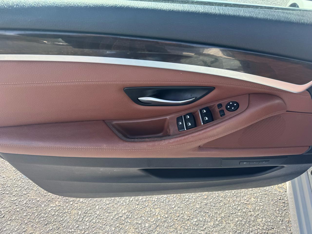 BMW 5 Series 4dr Sdn 528i xDrive AWD 2015