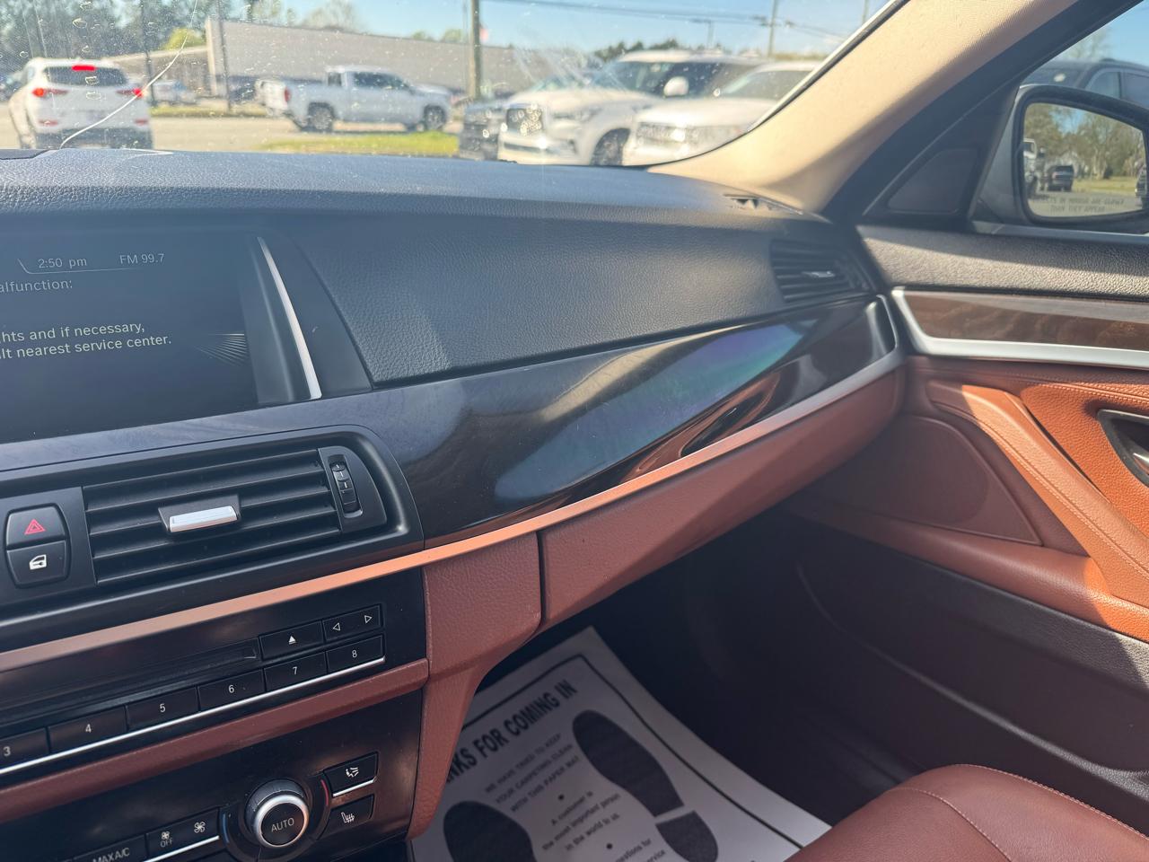 BMW 5 Series 4dr Sdn 528i xDrive AWD 2015