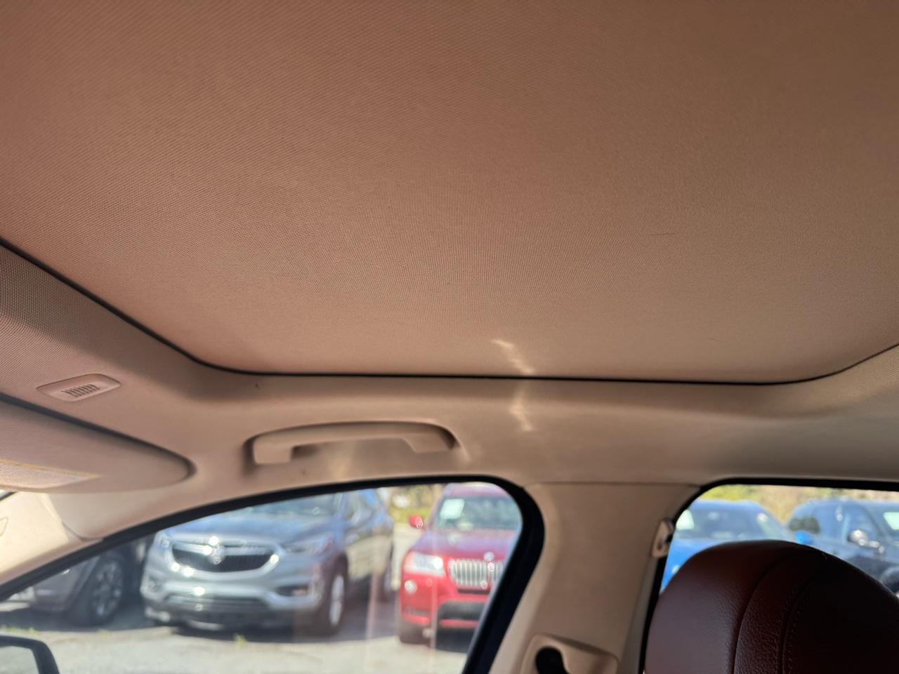 BMW 5 Series 4dr Sdn 528i xDrive AWD 2015