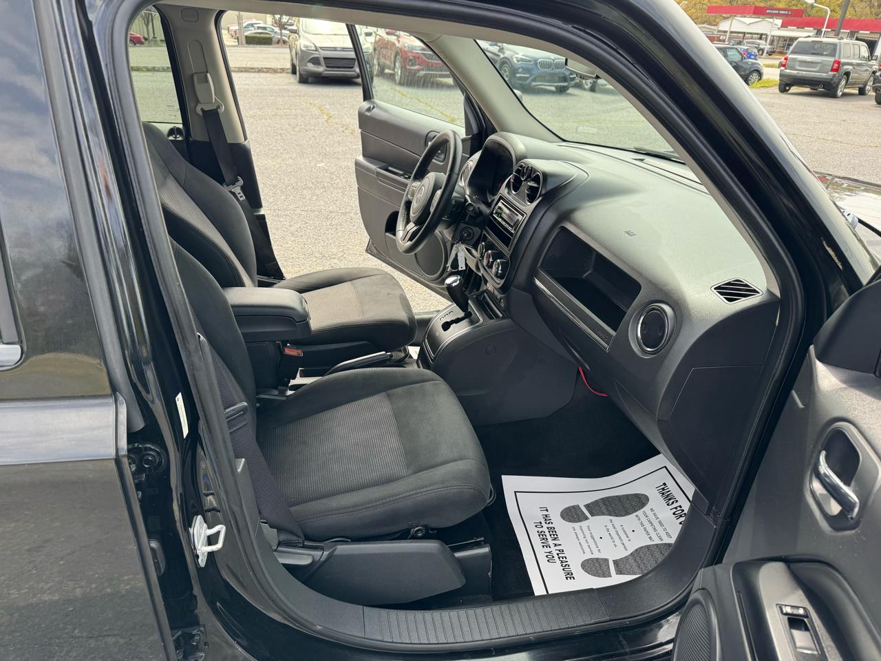 Jeep Patriot FWD 4dr Latitude 2012