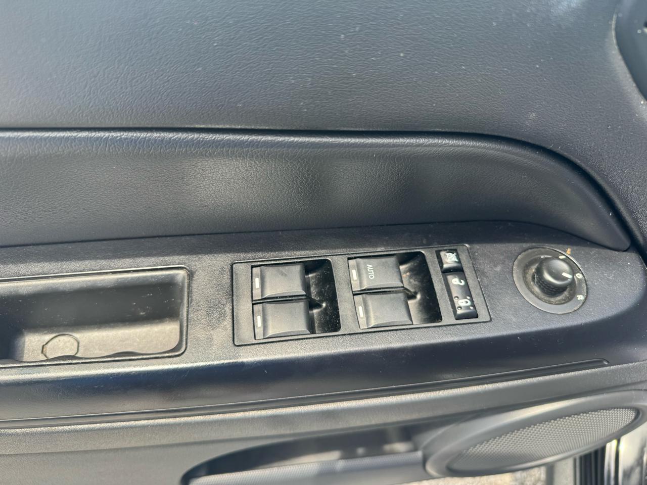 Jeep Patriot FWD 4dr Latitude 2012