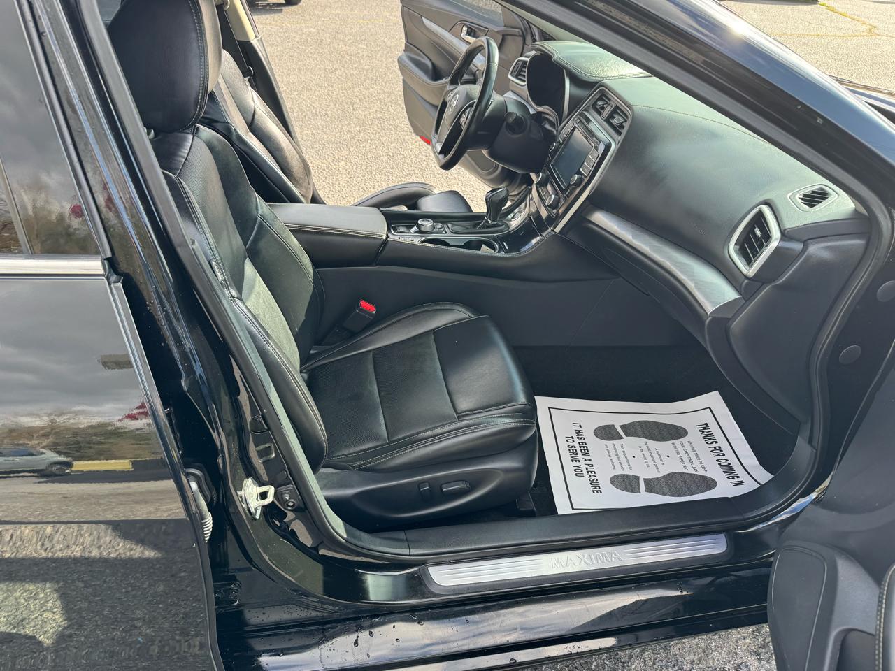 Nissan Maxima SV 3.5L 2018