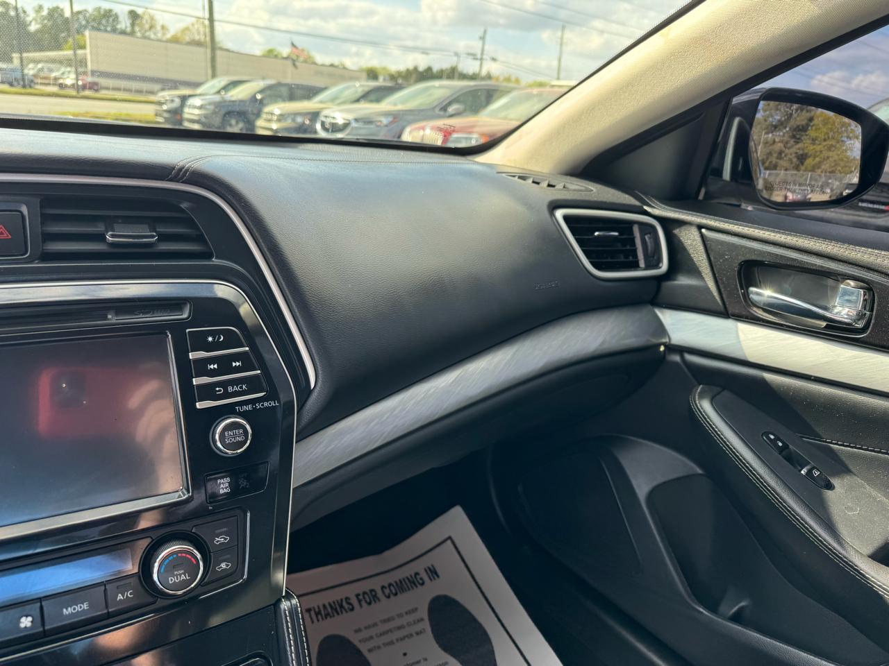 Nissan Maxima SV 3.5L 2018