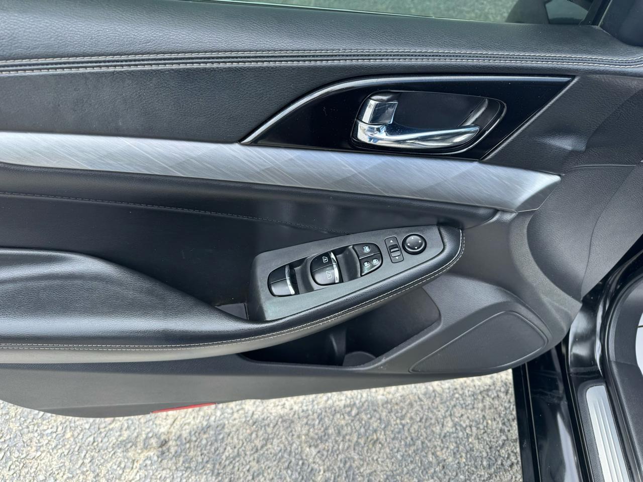 Nissan Maxima SL 3.5L 2017