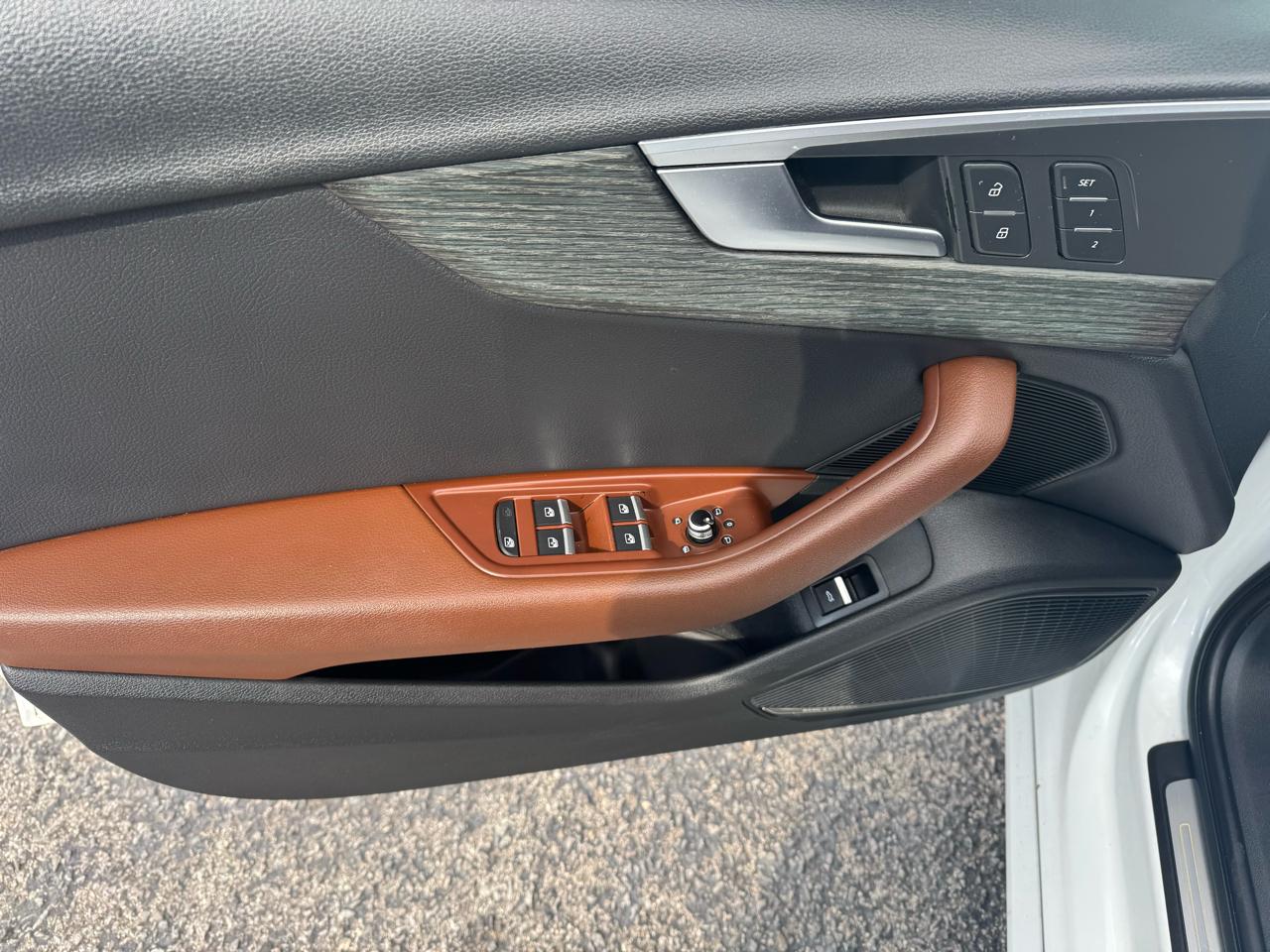 Audi A4 2.0 TFSI Auto Premium Plus quattro AWD 2017