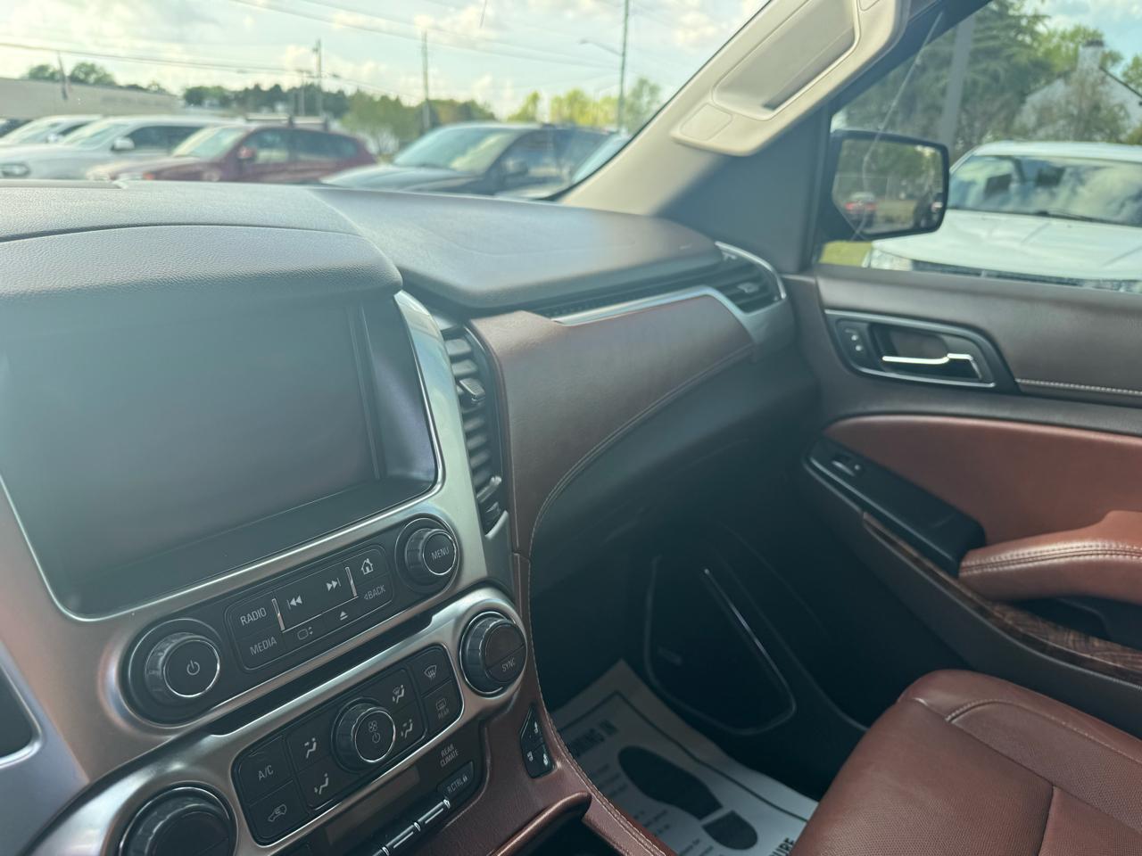 Chevrolet Suburban 4WD 4dr LTZ 2015