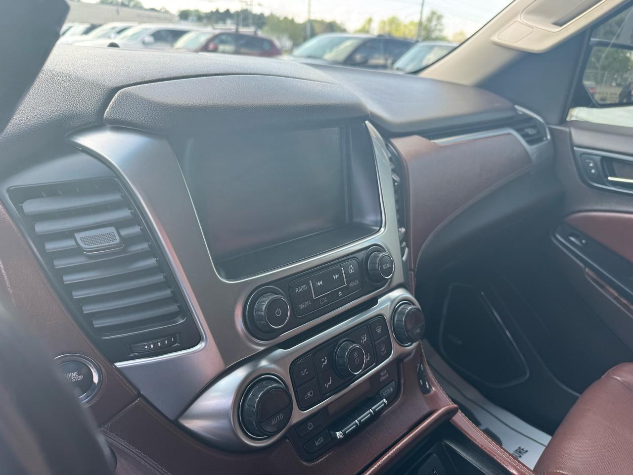 Chevrolet Suburban 4WD 4dr LTZ 2015