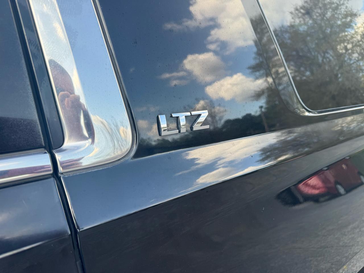 Chevrolet Suburban 4WD 4dr LTZ 2015