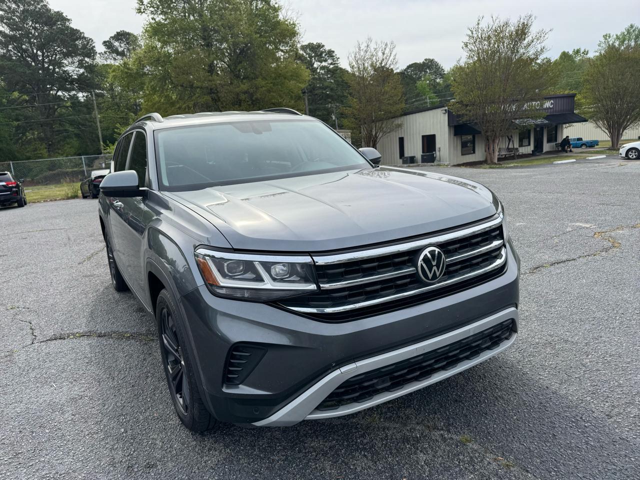 Volkswagen Atlas 2021.5 3.6L V6 SE w/Technology FWD 2021