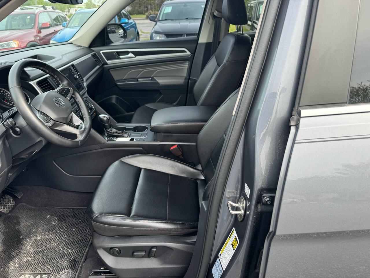 Volkswagen Atlas 2021.5 3.6L V6 SE w/Technology FWD 2021