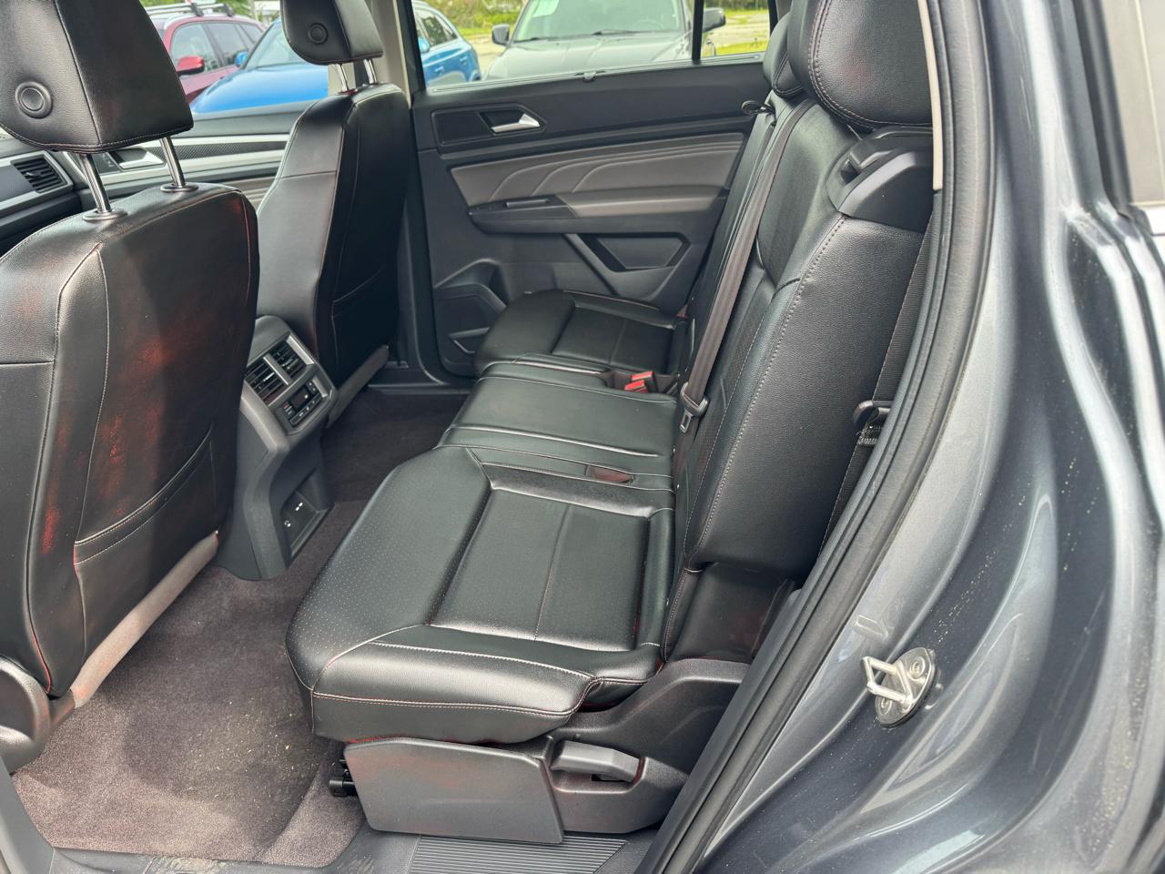 Volkswagen Atlas 2021.5 3.6L V6 SE w/Technology FWD 2021