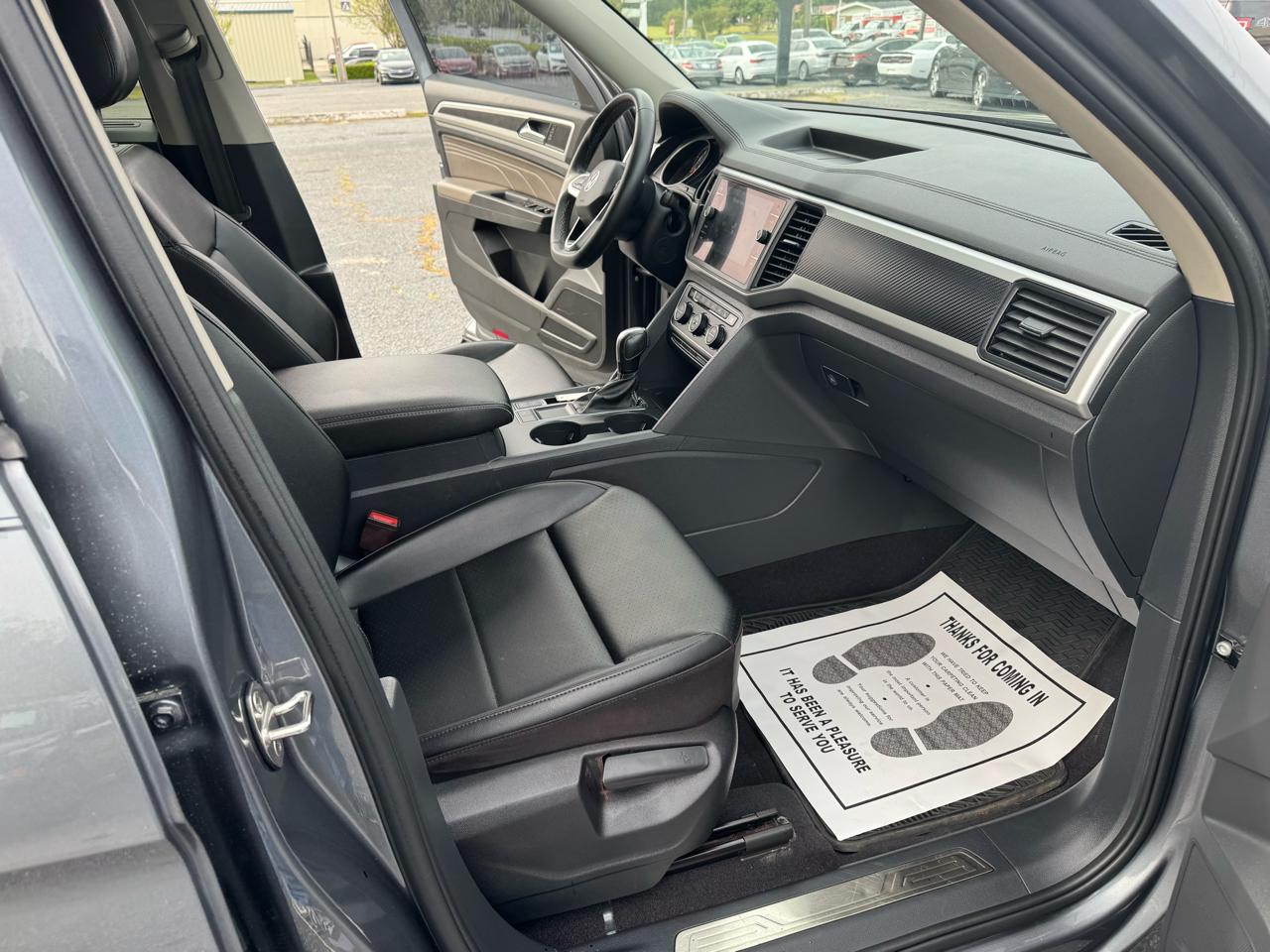 Volkswagen Atlas 2021.5 3.6L V6 SE w/Technology FWD 2021