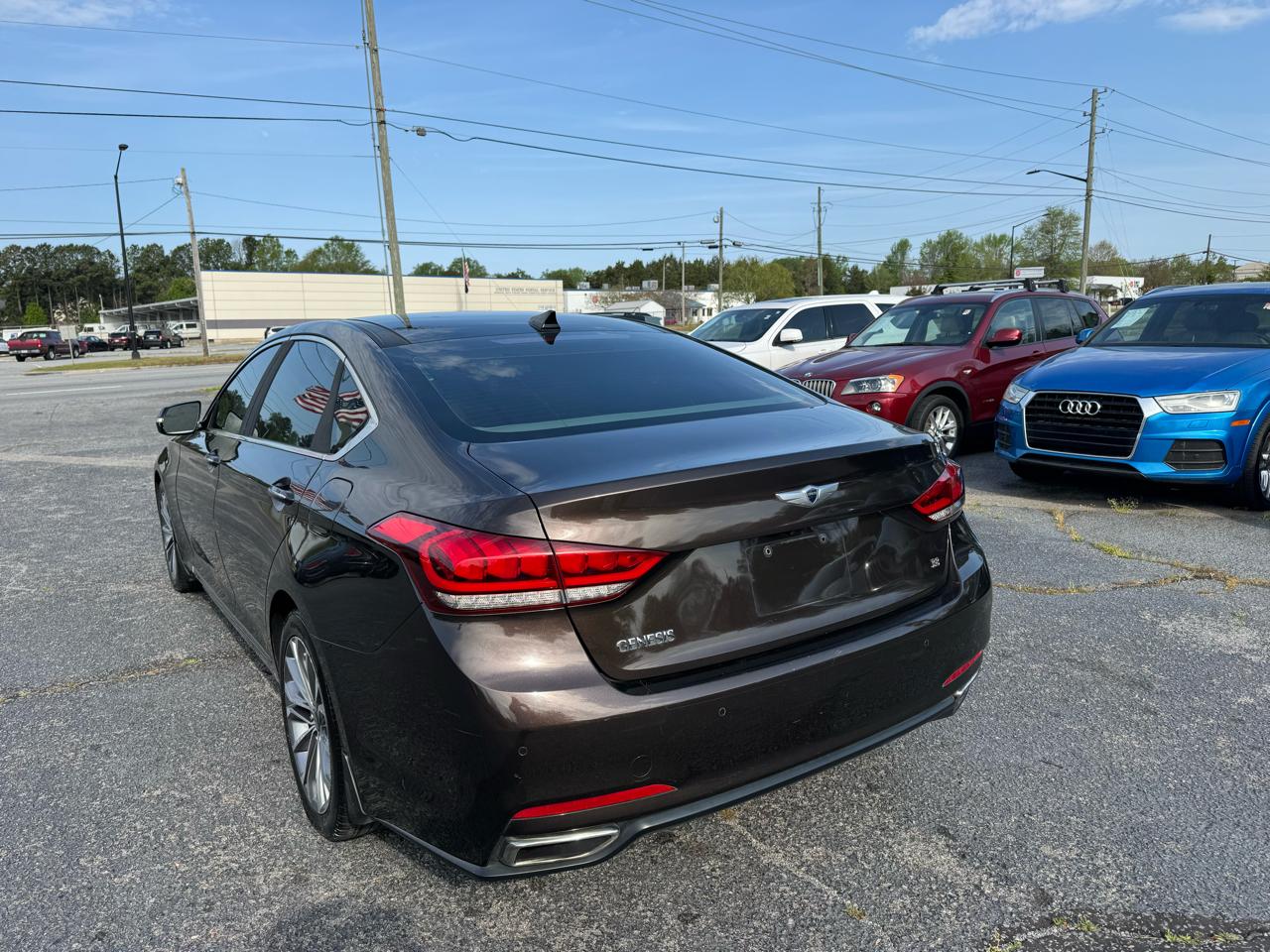 Hyundai Genesis 4dr Sdn V6 3.8L RWD 2015