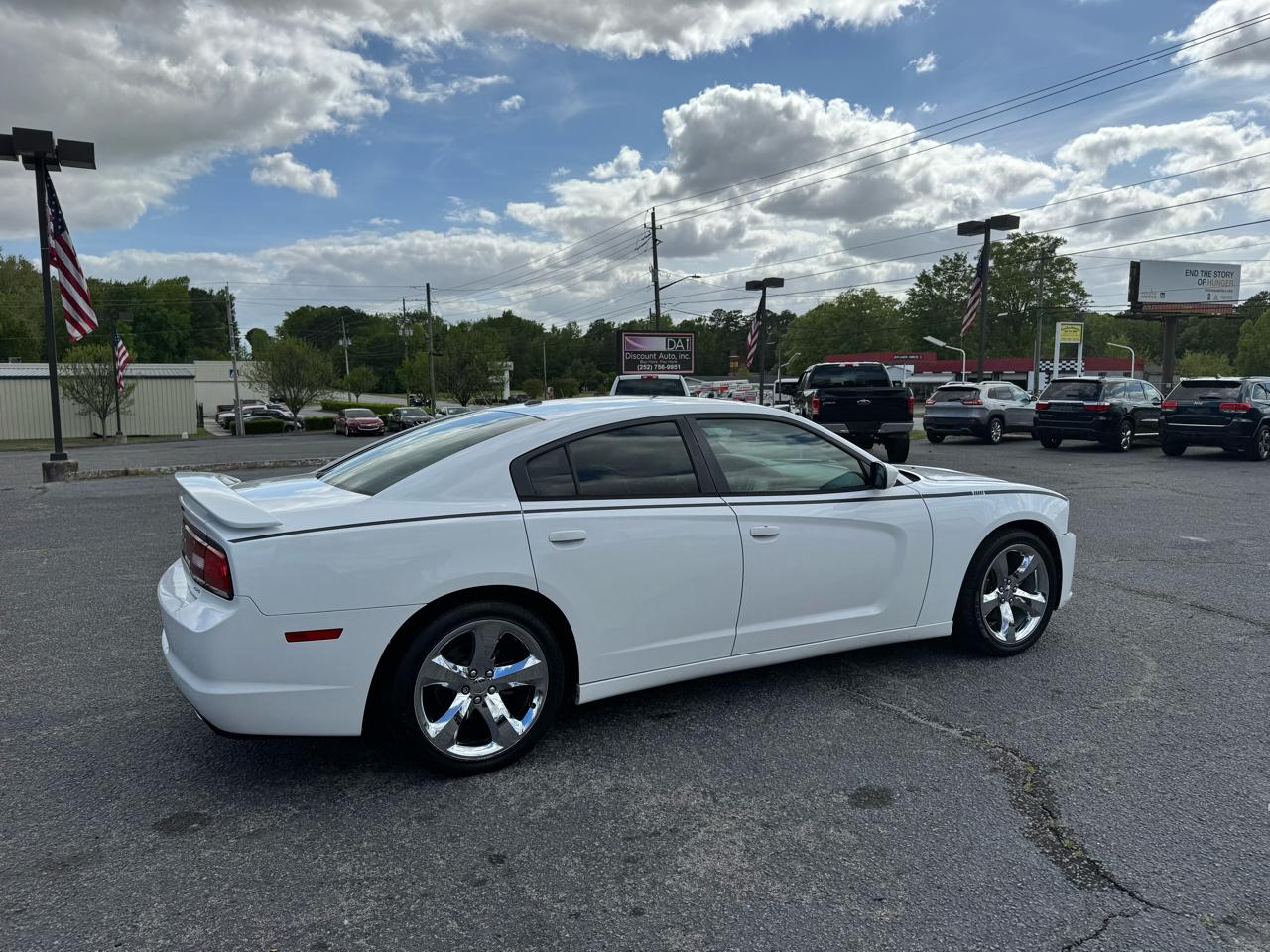 Dodge Charger 4dr Sdn SXT Plus RWD 2014