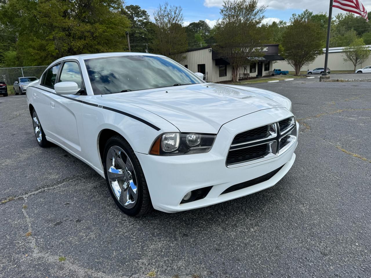 Dodge Charger 4dr Sdn SXT Plus RWD 2014