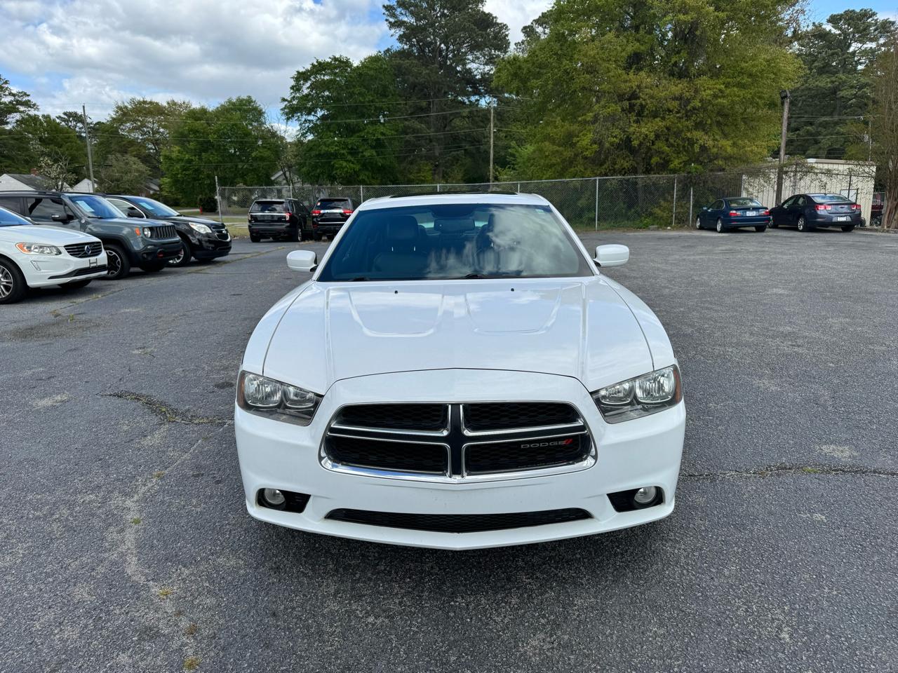 Dodge Charger 4dr Sdn SXT Plus RWD 2014