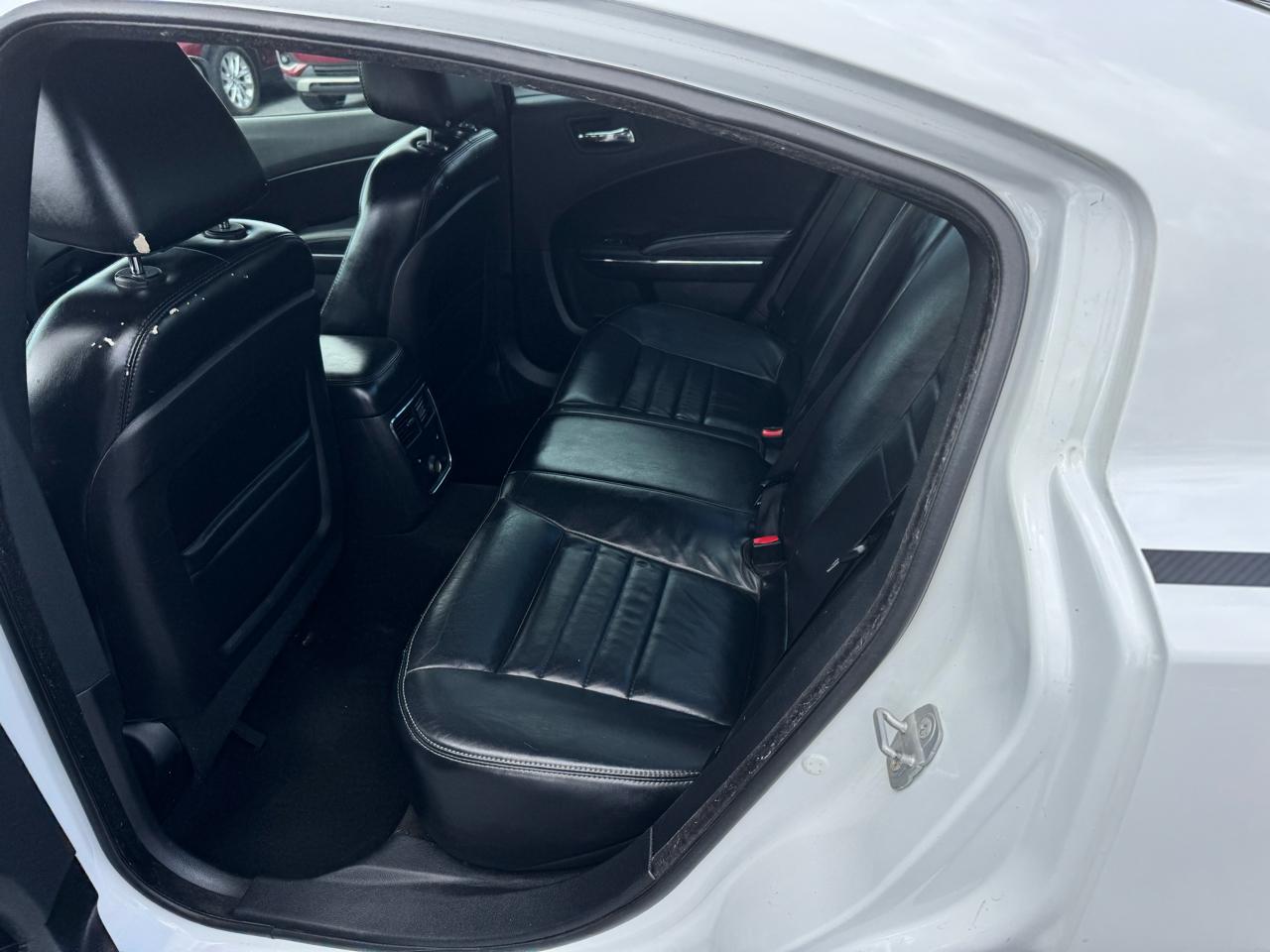 Dodge Charger 4dr Sdn SXT Plus RWD 2014