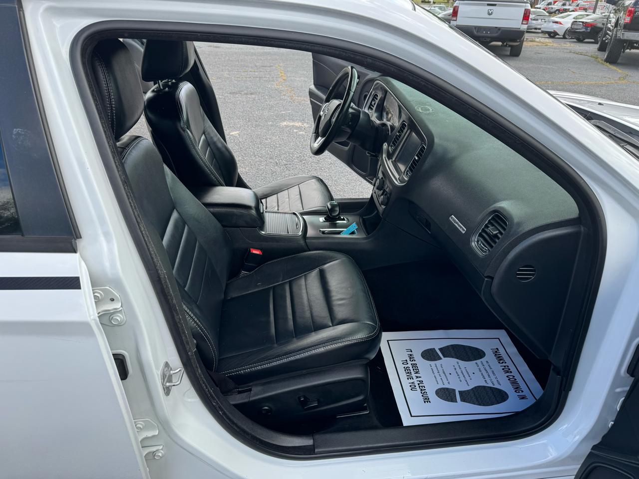 Dodge Charger 4dr Sdn SXT Plus RWD 2014