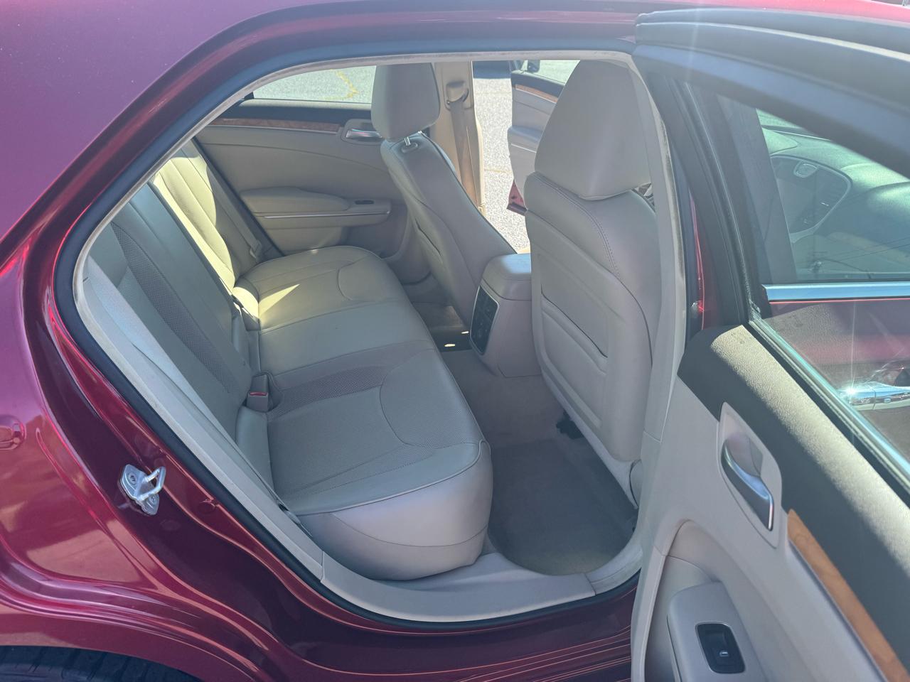 Chrysler 300 4dr Sdn 300C RWD 2014