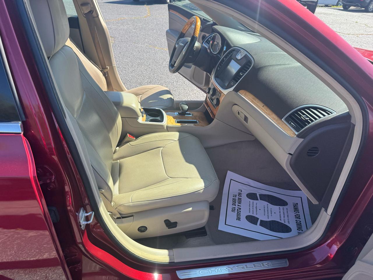 Chrysler 300 4dr Sdn 300C RWD 2014