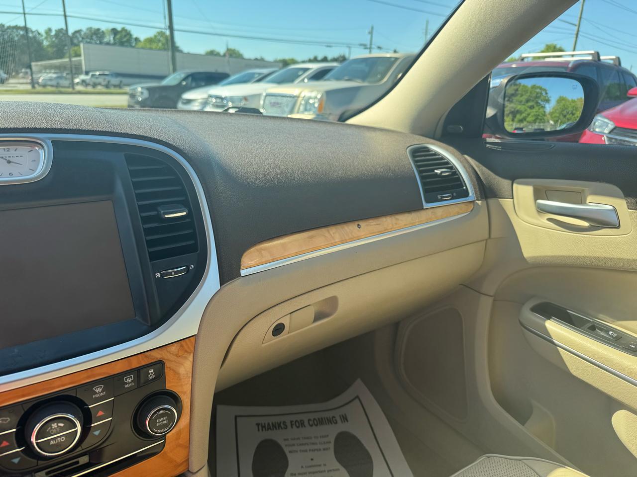 Chrysler 300 4dr Sdn 300C RWD 2014