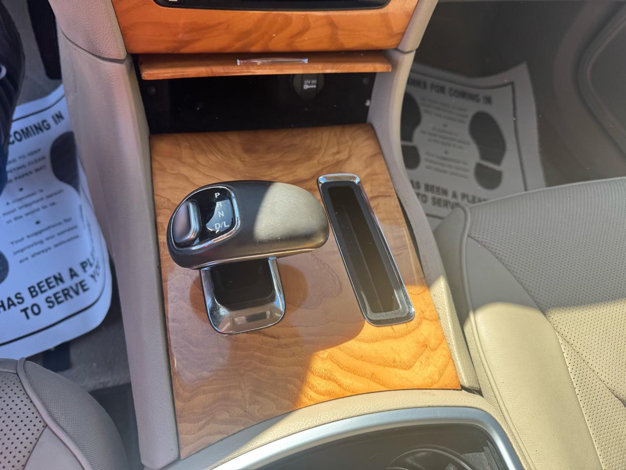 Chrysler 300 4dr Sdn 300C RWD 2014