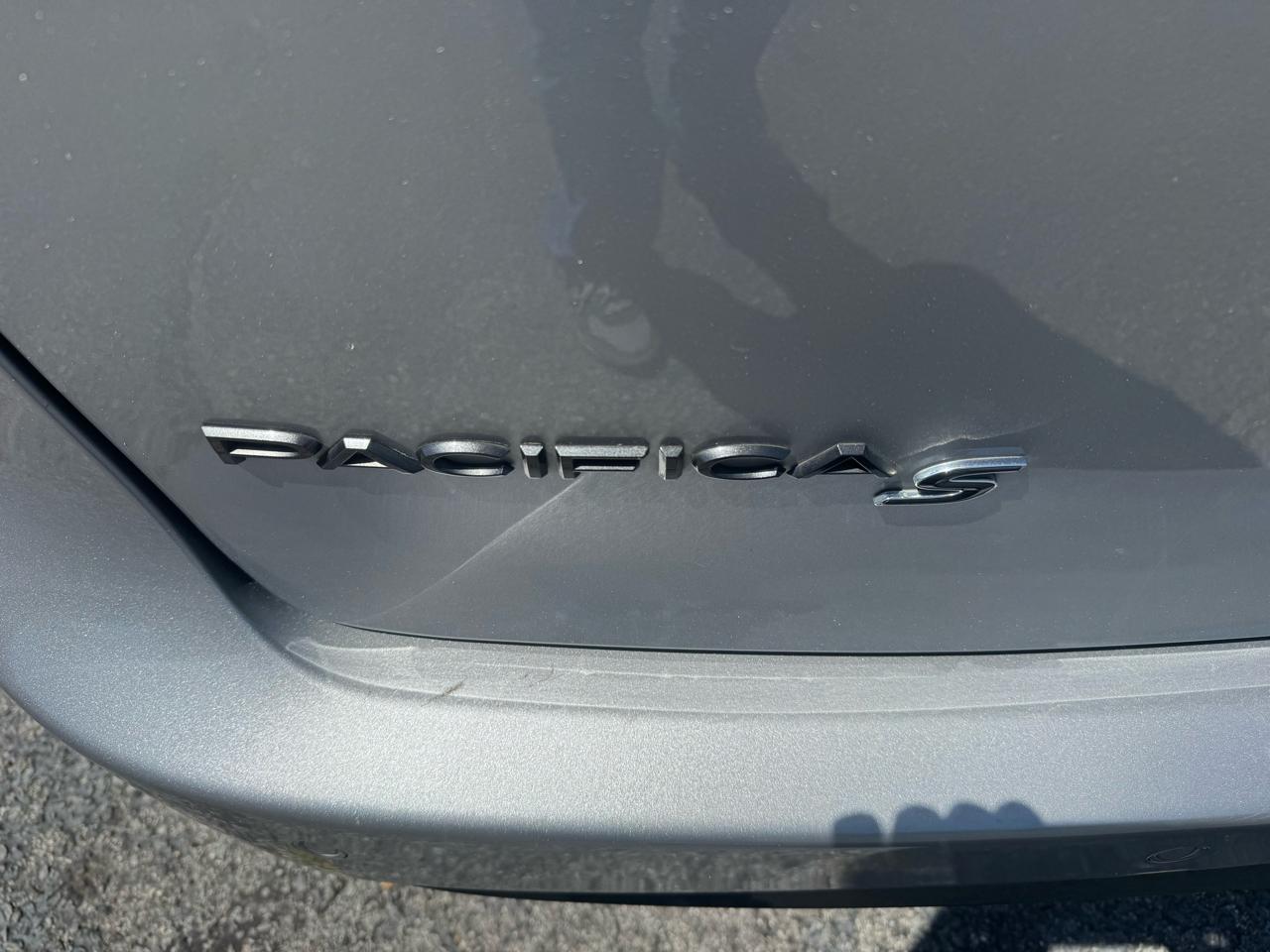 Chrysler Pacifica Touring L FWD 2018