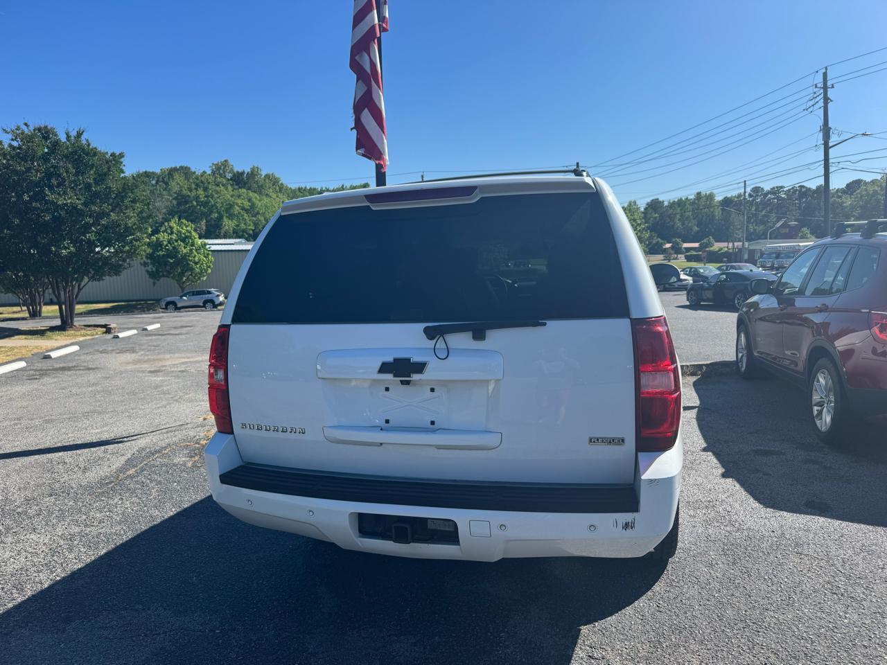 Chevrolet Suburban 2WD 4dr 1500 LT 2012