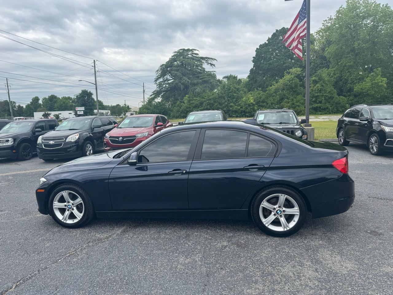 BMW 3 Series 4dr Sdn 328i RWD SULEV 2014