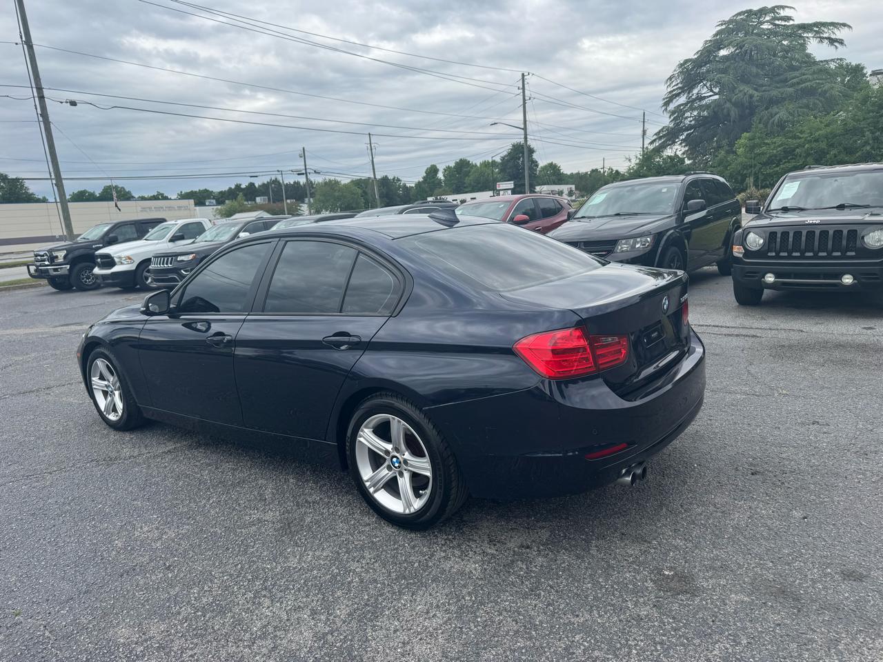 BMW 3 Series 4dr Sdn 328i RWD SULEV 2014