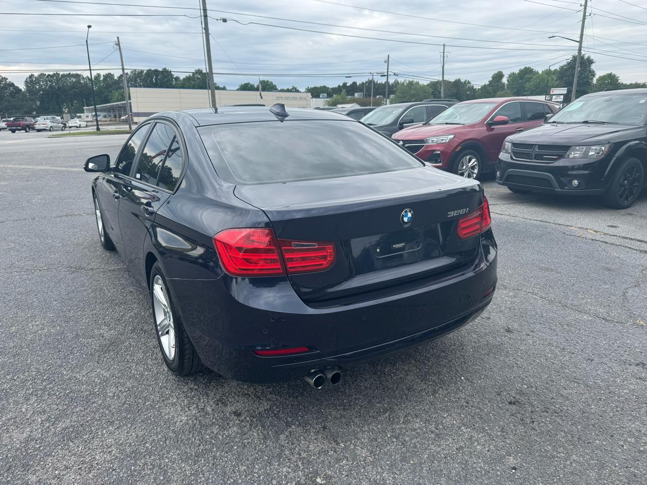 BMW 3 Series 4dr Sdn 328i RWD SULEV 2014