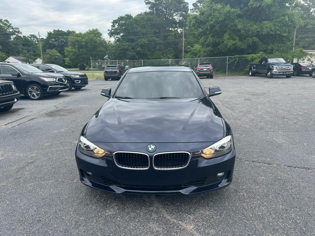 BMW 3 Series 4dr Sdn 328i RWD SULEV 2014