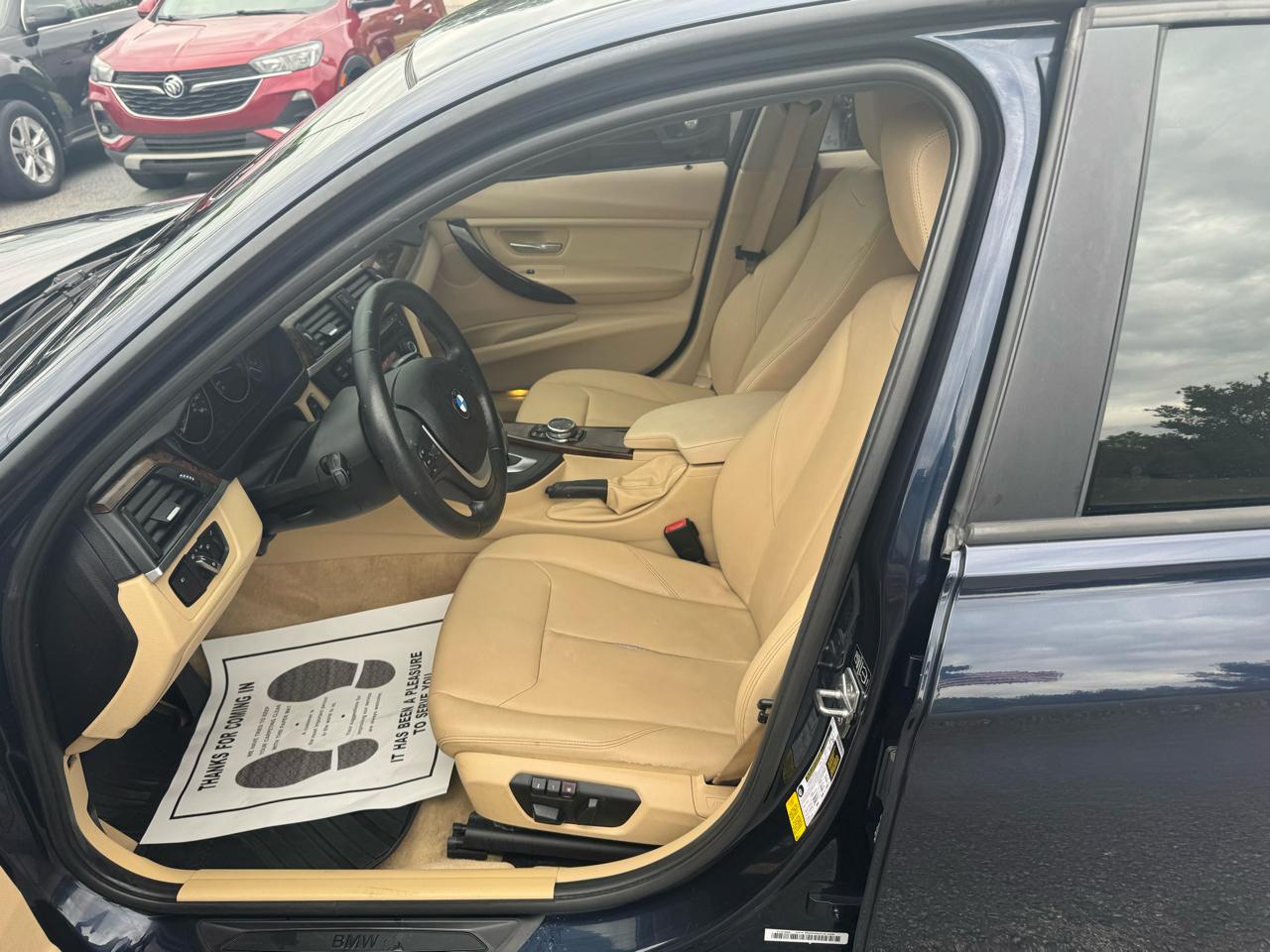 BMW 3 Series 4dr Sdn 328i RWD SULEV 2014