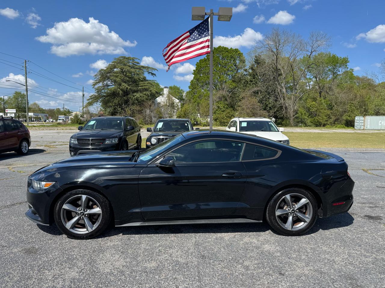 Ford Mustang 2dr Fastback V6 2015