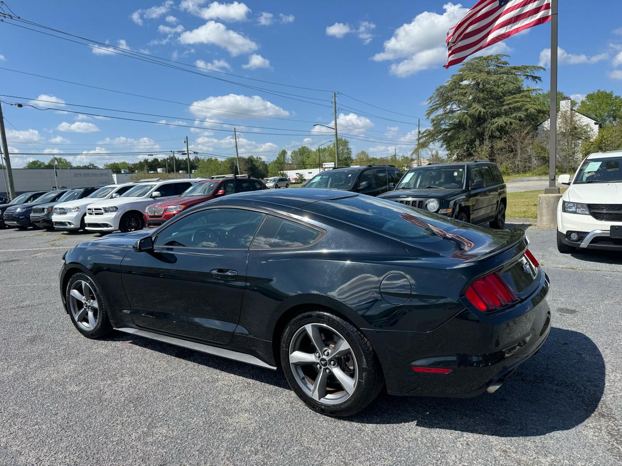 Ford Mustang 2dr Fastback V6 2015