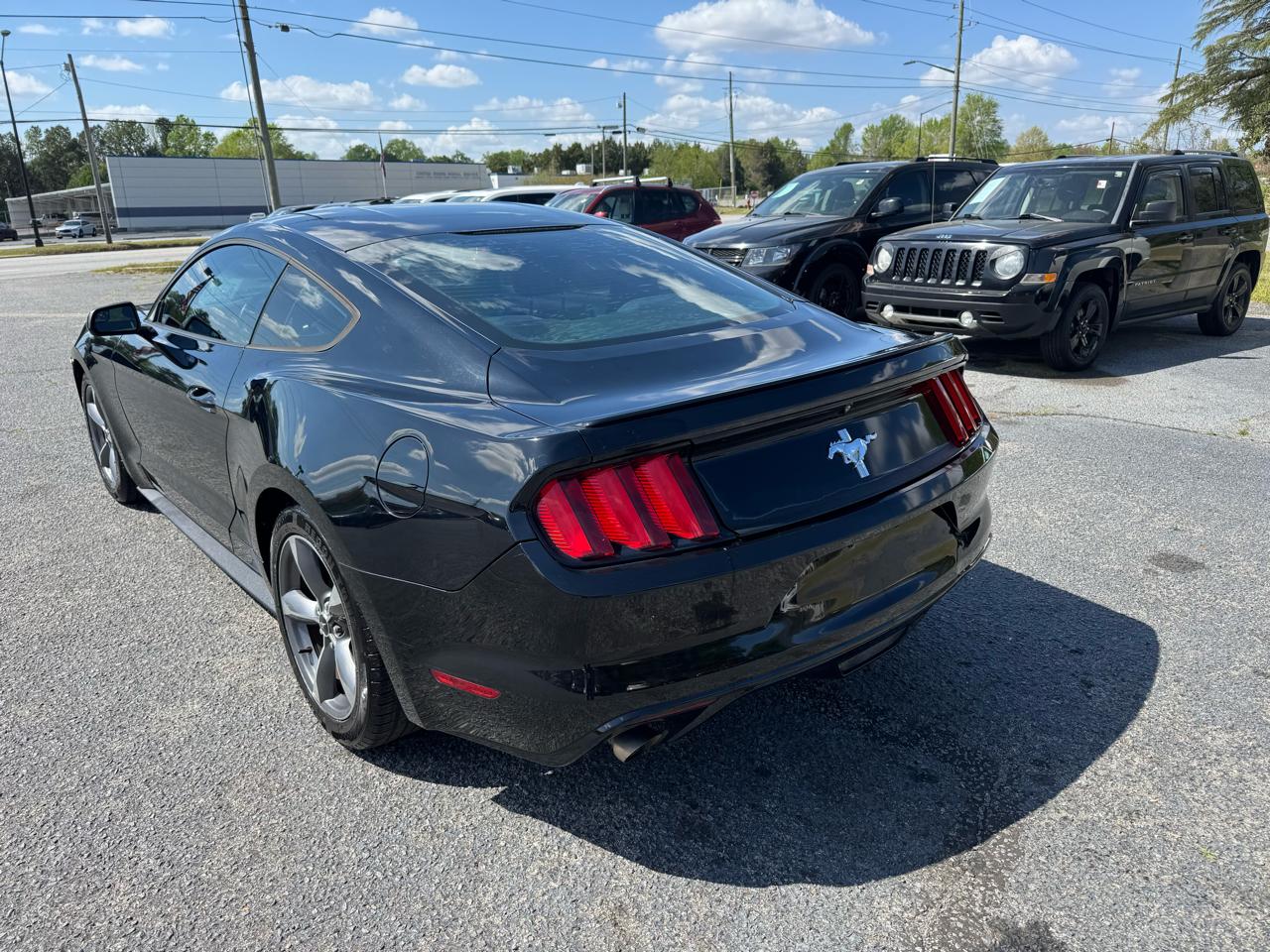Ford Mustang 2dr Fastback V6 2015