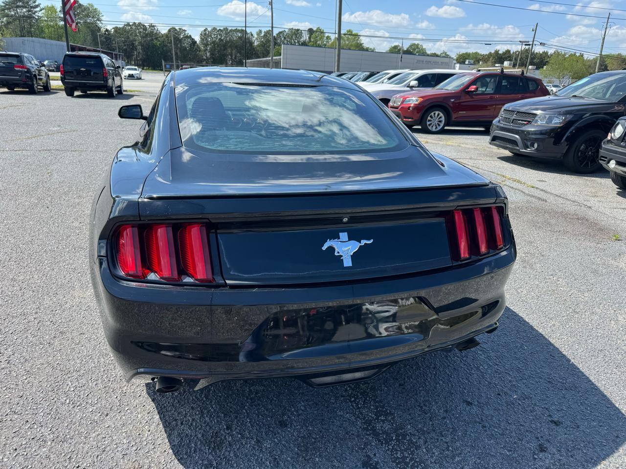 Ford Mustang 2dr Fastback V6 2015