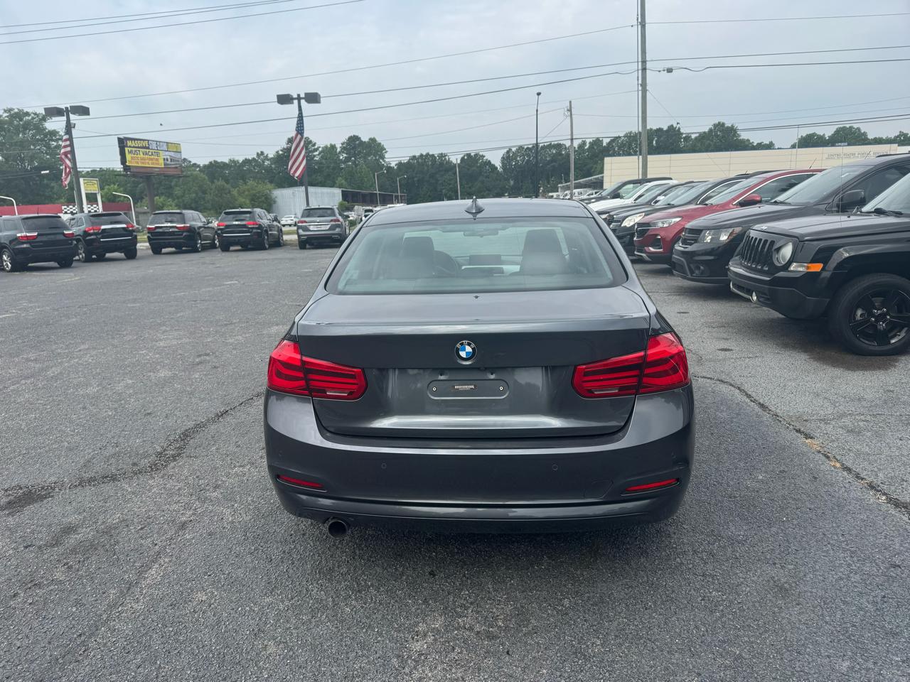 BMW 3 Series 320i xDrive Sedan 2018