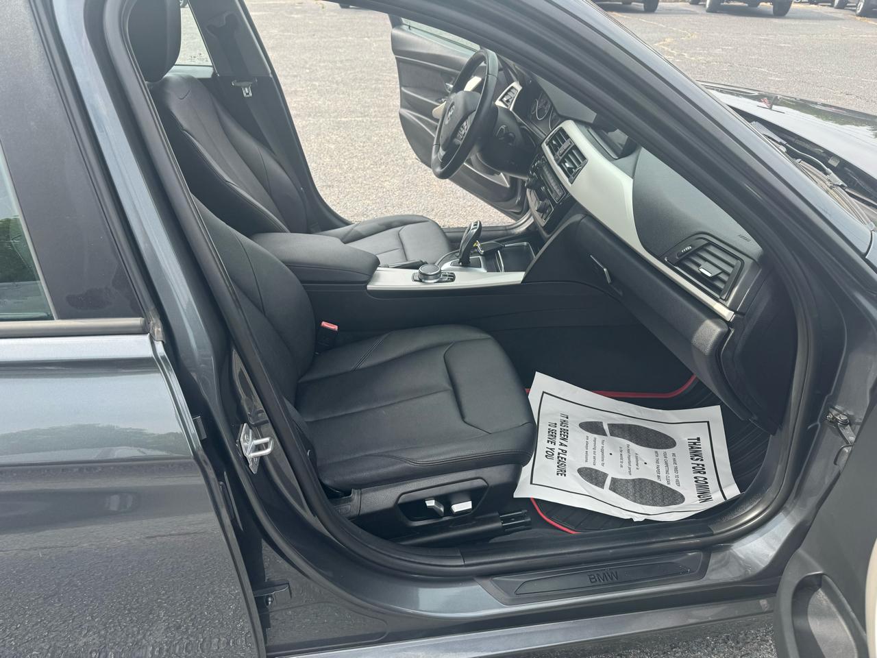 BMW 3 Series 320i xDrive Sedan 2018
