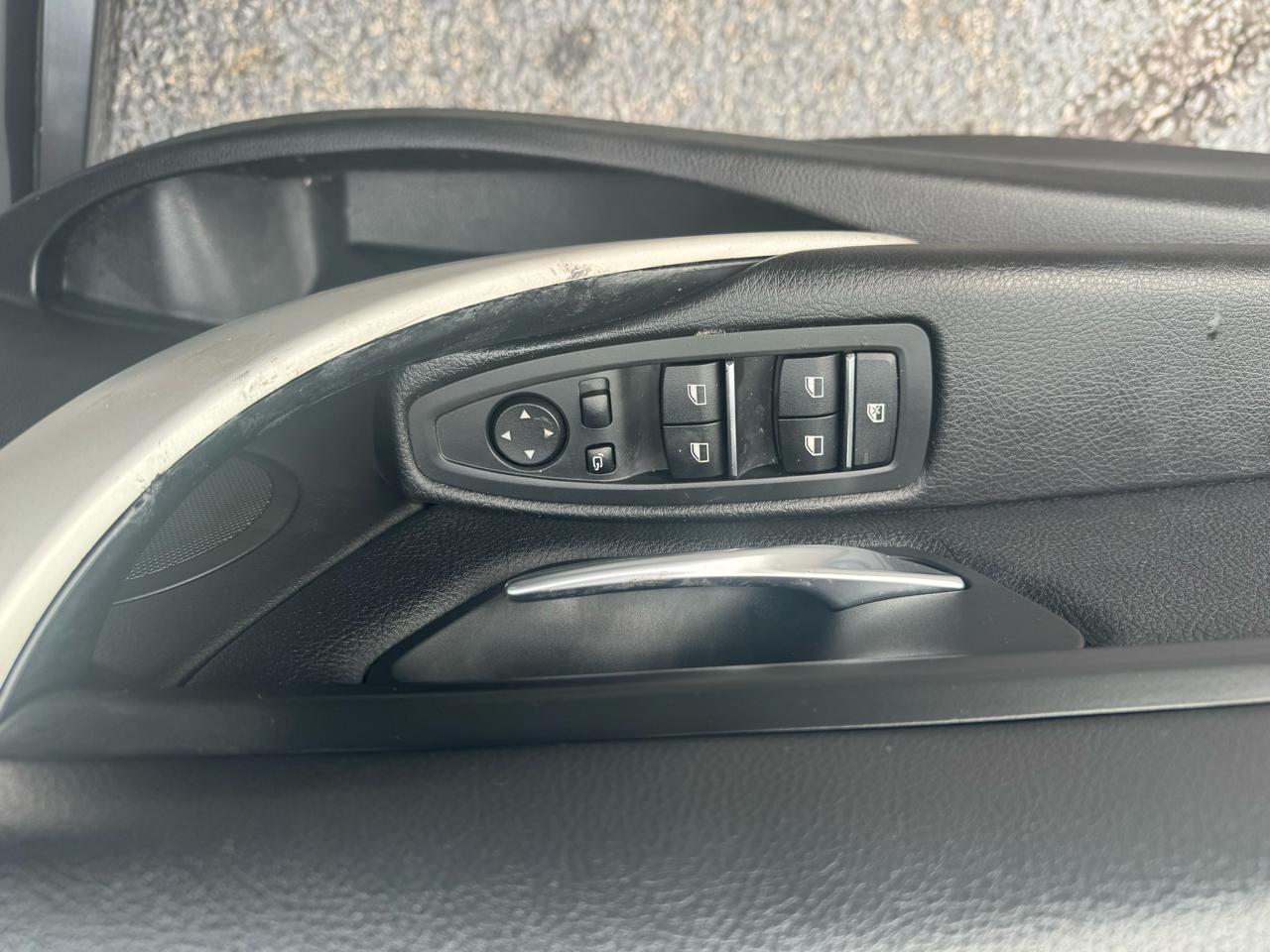 BMW 3 Series 320i xDrive Sedan 2018