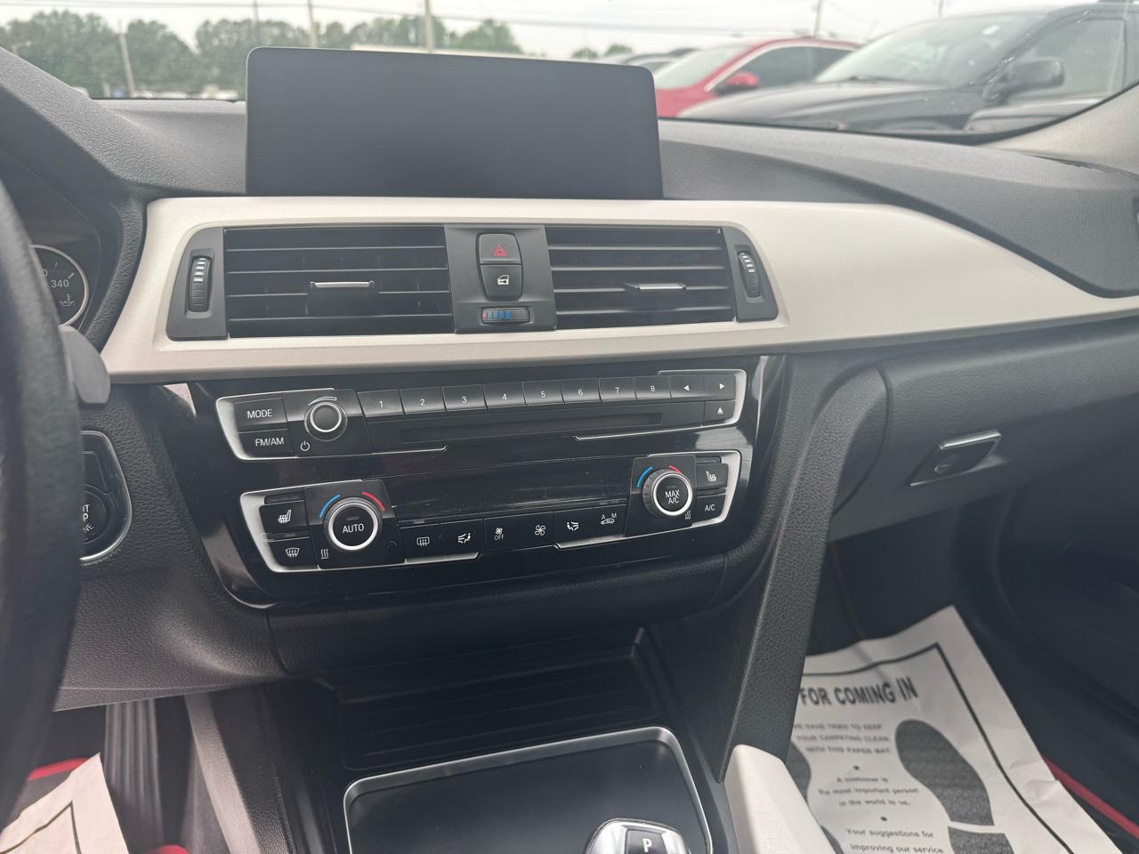 BMW 3 Series 320i xDrive Sedan 2018