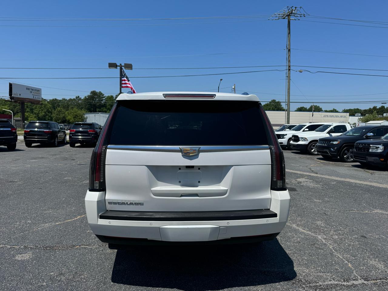 Cadillac Escalade ESV 4WD 4dr Premium Luxury 2017