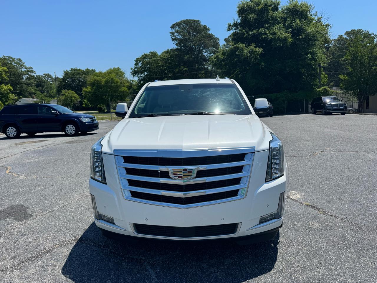 Cadillac Escalade ESV 4WD 4dr Premium Luxury 2017