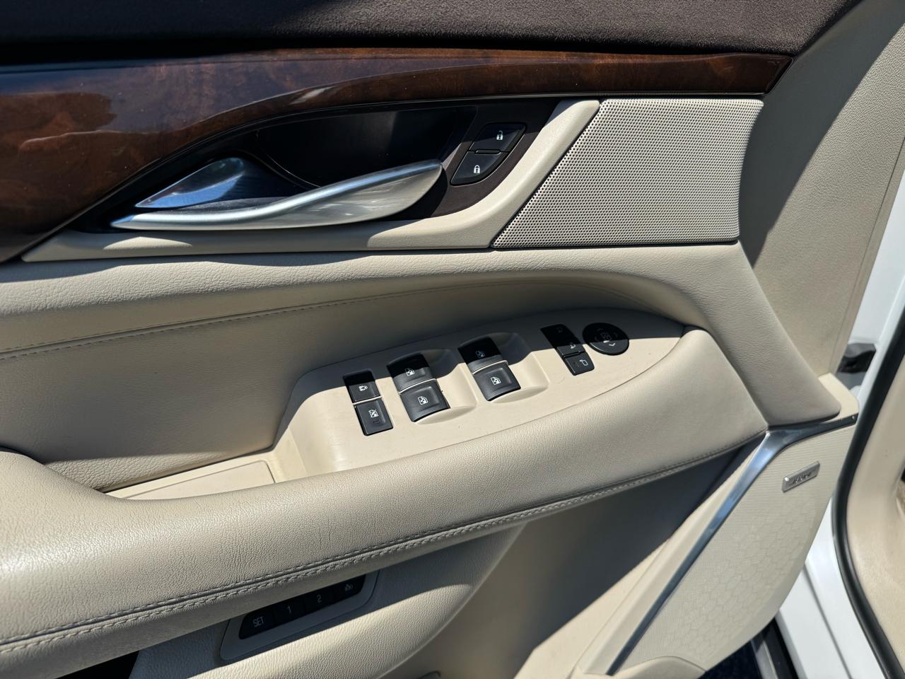 Cadillac Escalade ESV 4WD 4dr Premium Luxury 2017
