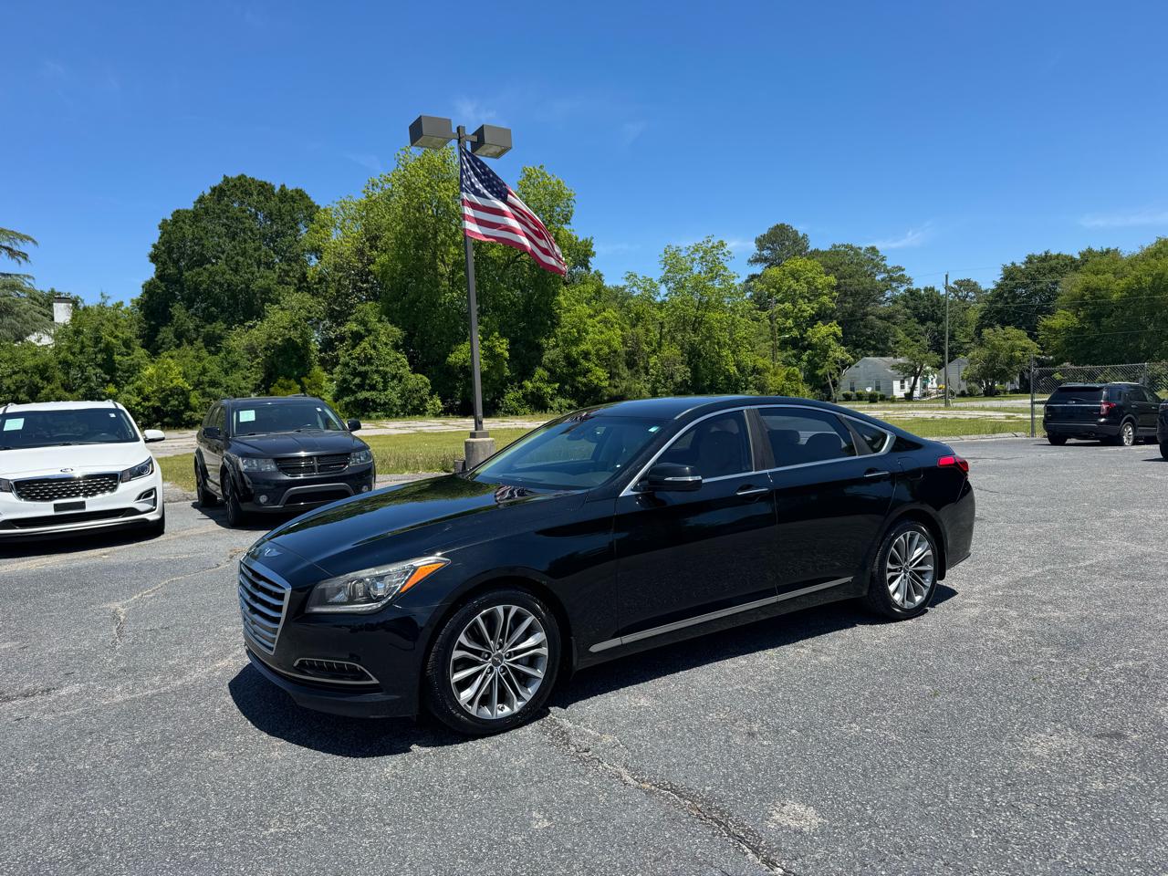 Hyundai Genesis 4dr Sdn V6 3.8L RWD 2016