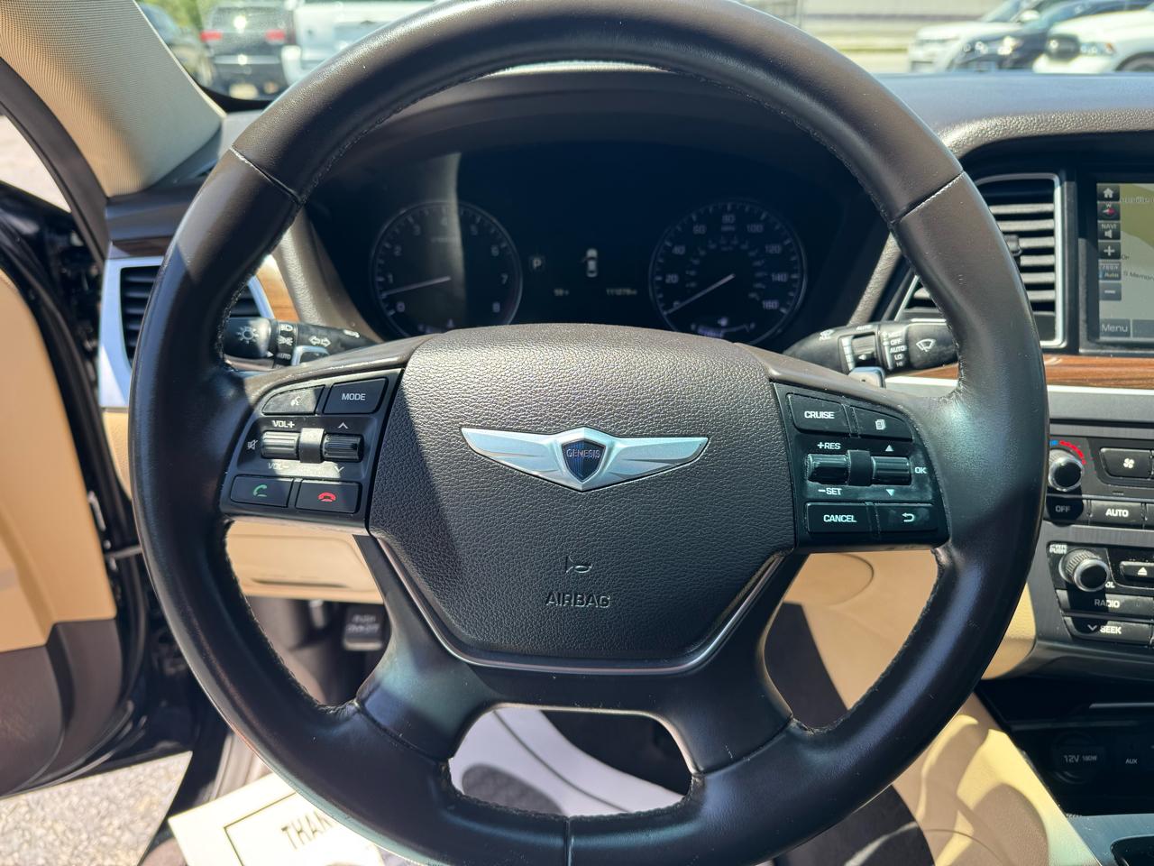 Hyundai Genesis 4dr Sdn V6 3.8L RWD 2016