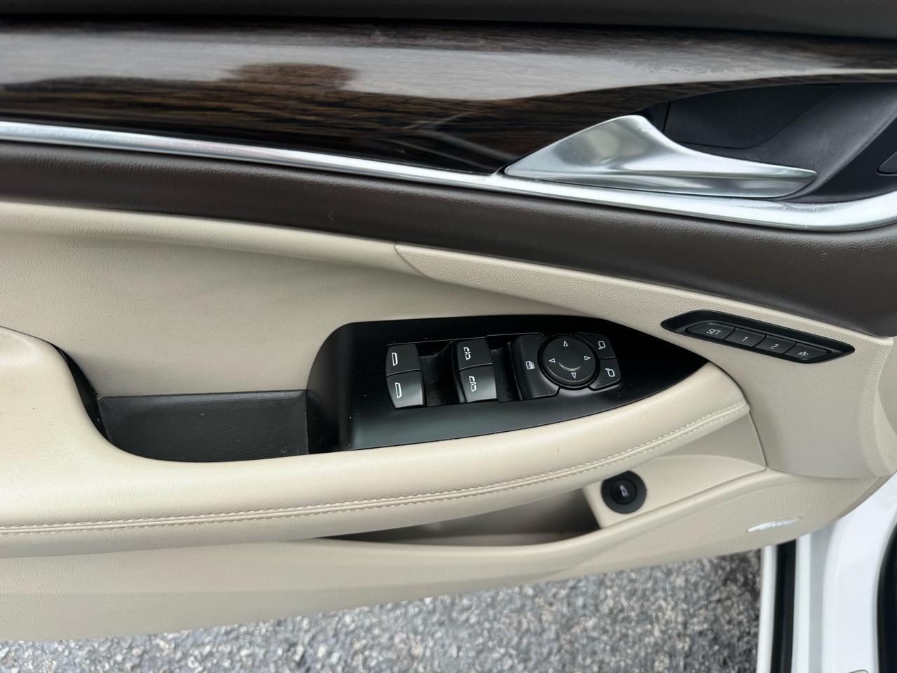 Buick LaCrosse 4dr Sdn Essence FWD 2019