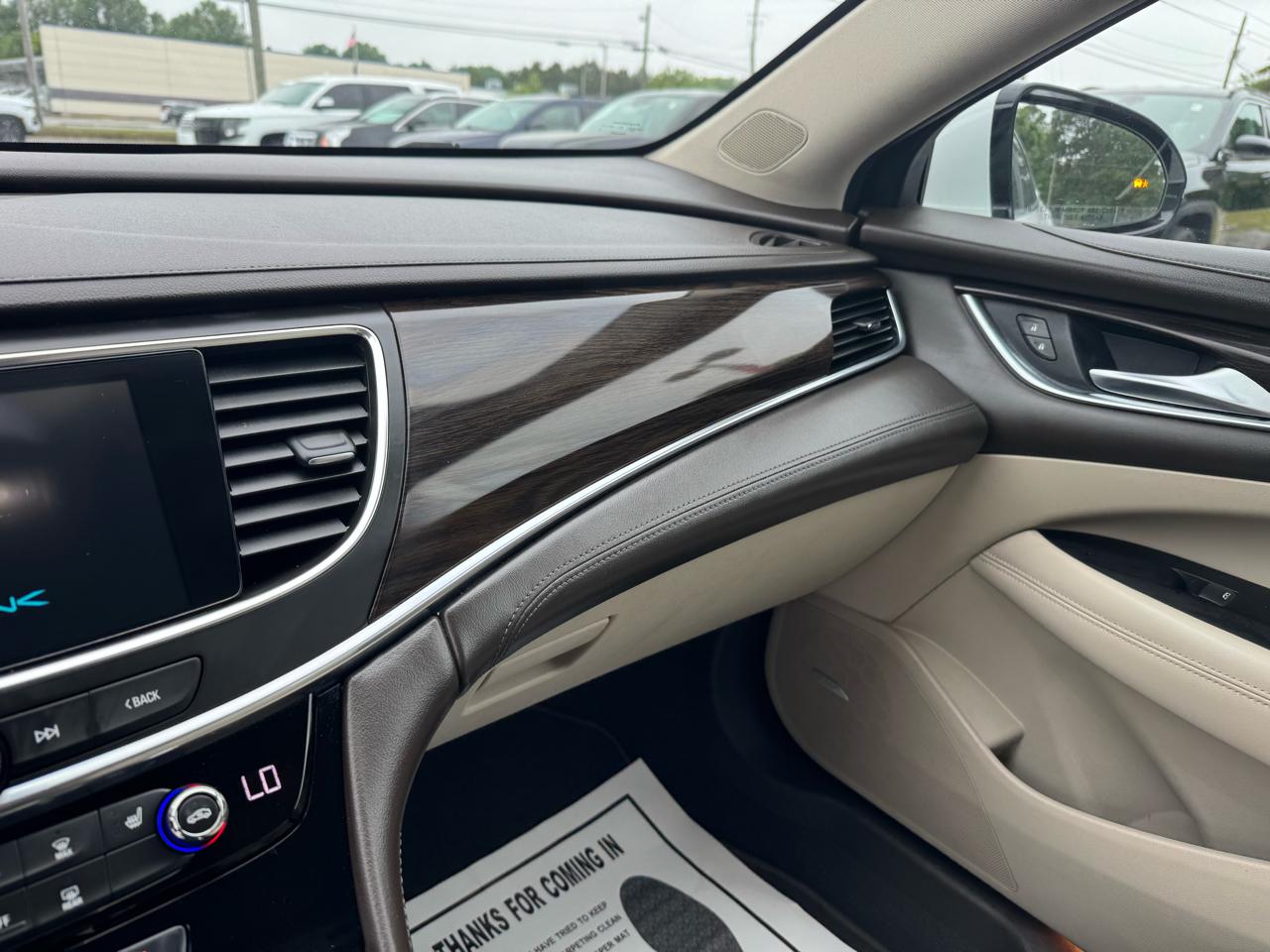 Buick LaCrosse 4dr Sdn Essence FWD 2019