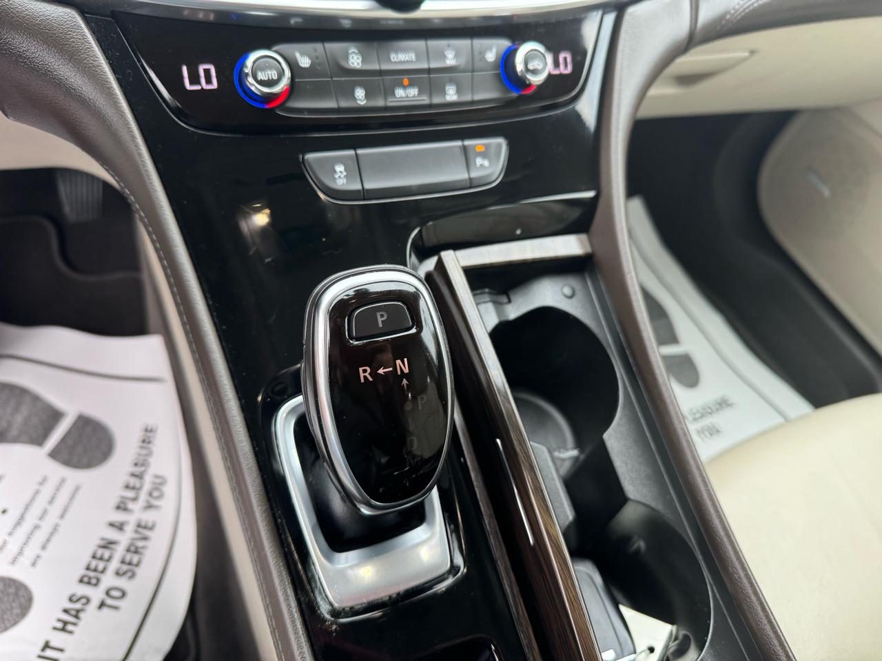 Buick LaCrosse 4dr Sdn Essence FWD 2019