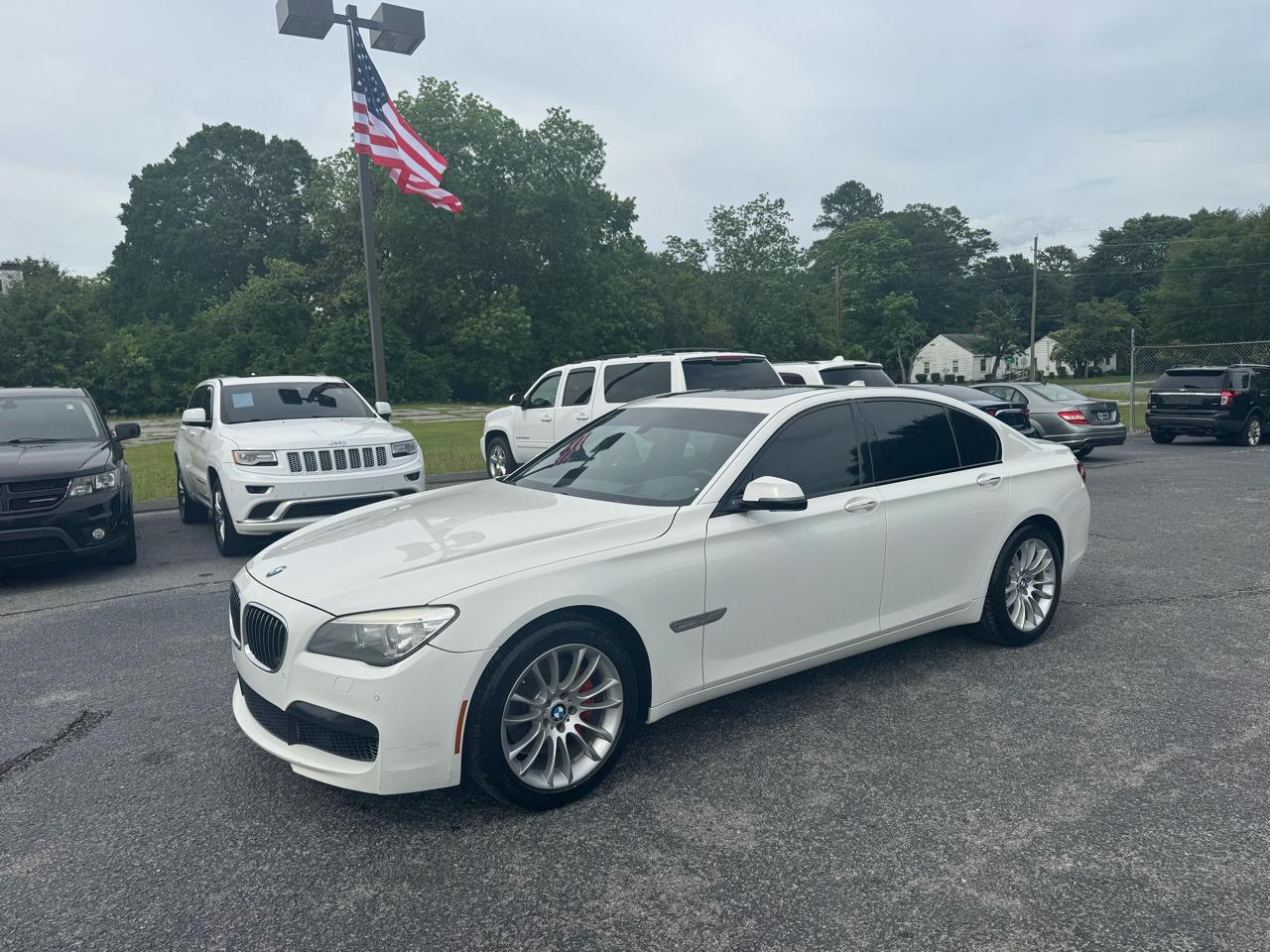 BMW 7 Series 4dr Sdn 740i RWD 2014